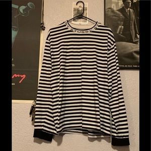 Stussy - Logo neck long sleeve top with stripes.